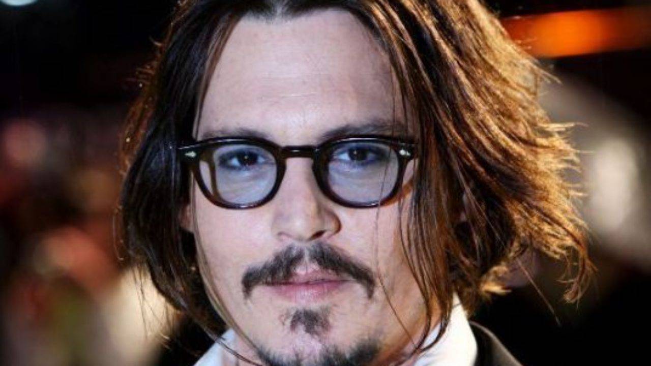 Johnny Depp Height, Weight, Age, Biography, Wiki, Wife, Family - CelebsWiki