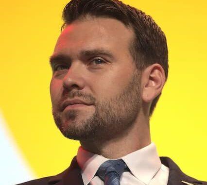 Kristen Gundy (Mike Gundy's Wife) Bio, Age, Net Worth, Husband 2022