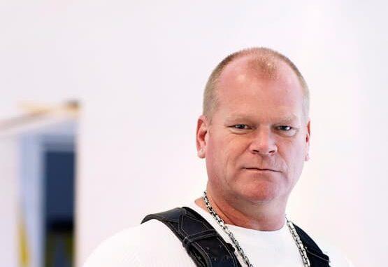 Mike Holmes Bio, Age, Wife, Children, Net Worth, House
