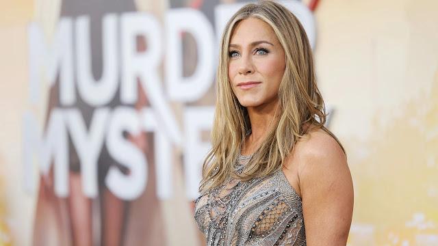 Jennifer Aniston responds to criticism of